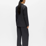 Blazer OBJSANJA OBJECT noir – porté de dos avec pantalon assorti