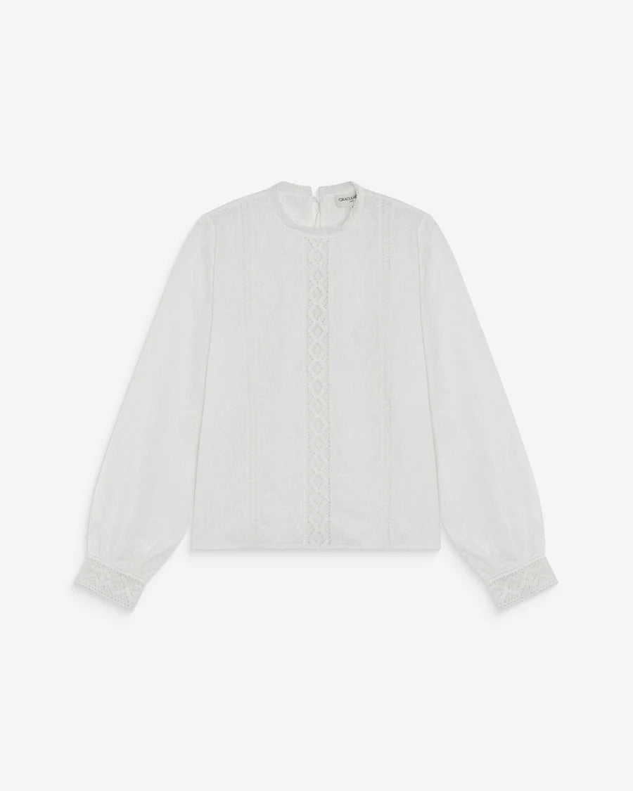 Blouse ABIGAIL GRACE & MILA ivoire – vue de face avec broderie anglaise et inserts de dentelle
