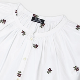 Blouse LAMEAMIS TBS blanche – détail encolure froncée et boutonnage