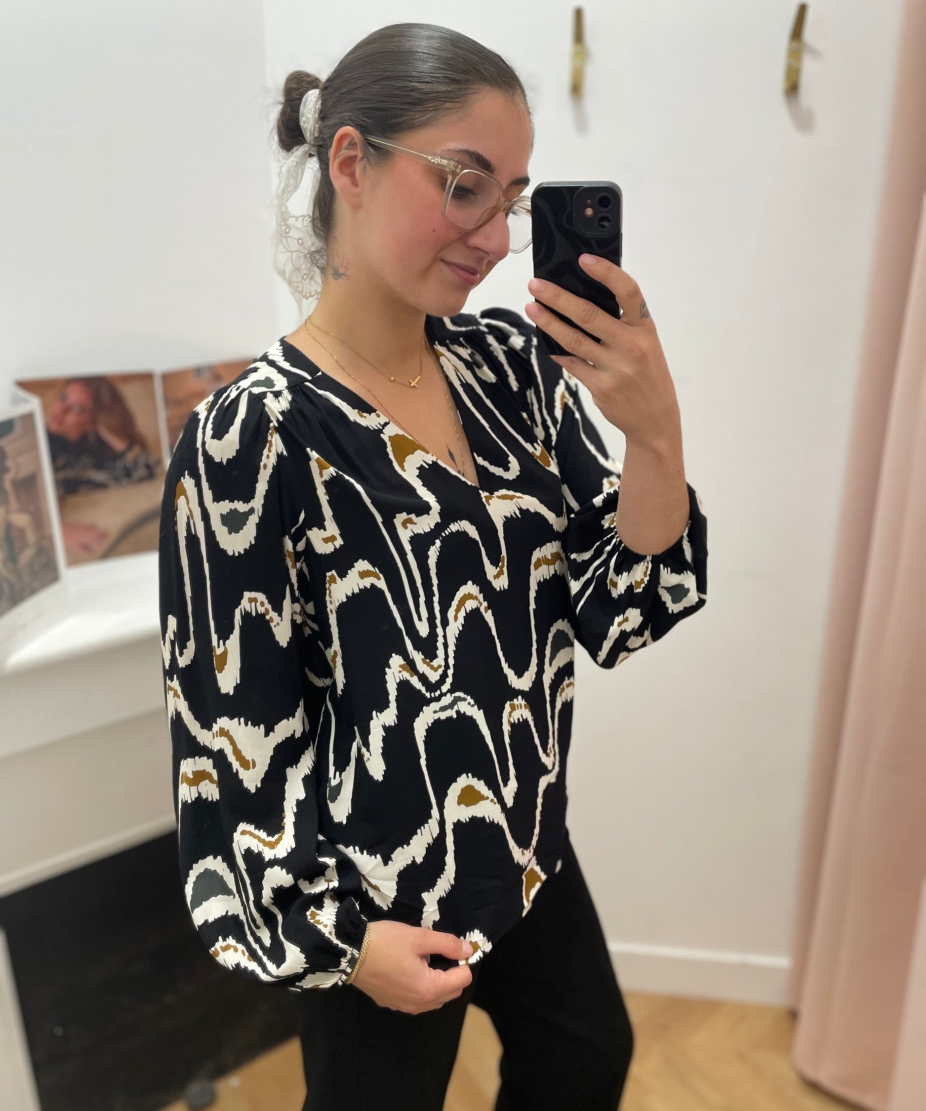 Vibes Patterned Blouse - Black - Lola Espeleta