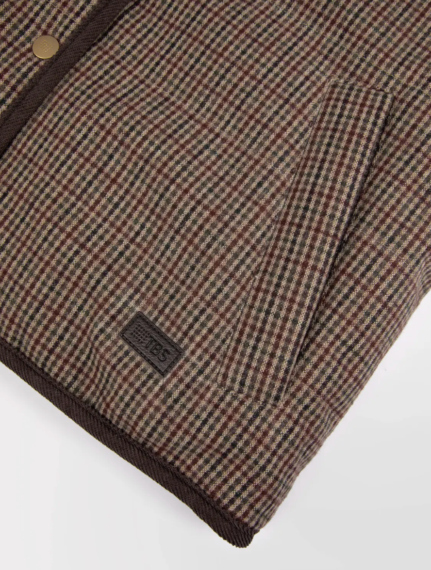Gilet TAMMYSAN TBS à carreaux bruns – détail matière et poche