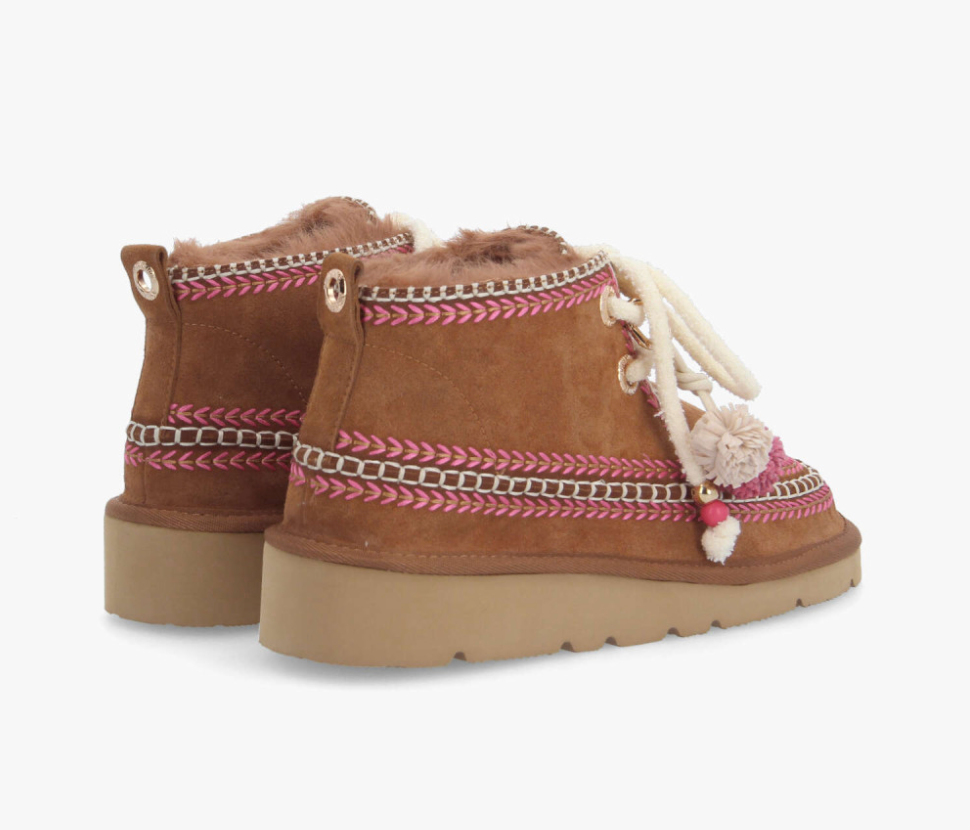 Boots Iris Desert W ARMISTICE camel – vue arrière et broderies contrastantes