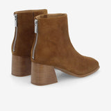 Bottines à talon bloc en cuir velours Skara - Cognac - SCHMOOVE WOMEN