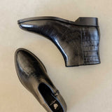 Bottines plates en cuir embossé croco Hada - Noir féroce - BOBBIES FEMME