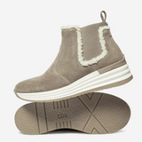 Bottines Temarie TBS en cuir velours taupe avec semelle épaisse vue avec semelle extérieure