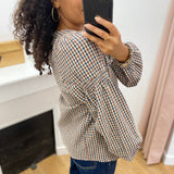 Blouse à carreaux C'EST BEAU LA VIE – vue portée de profil et volume des manches