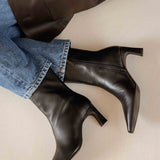 Bottines à talon pointu en cuir Emilie - Noir passion - BOBBIES FEMME