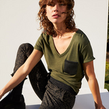 T-shirt col V en mix lin avec poche - Kaki - IKKS