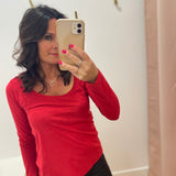 Top SCARLET TS107W23 - rouge - Lola Espeleta