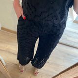 Pantalon large broderie anglaise Jane - Noir - SUNCOO