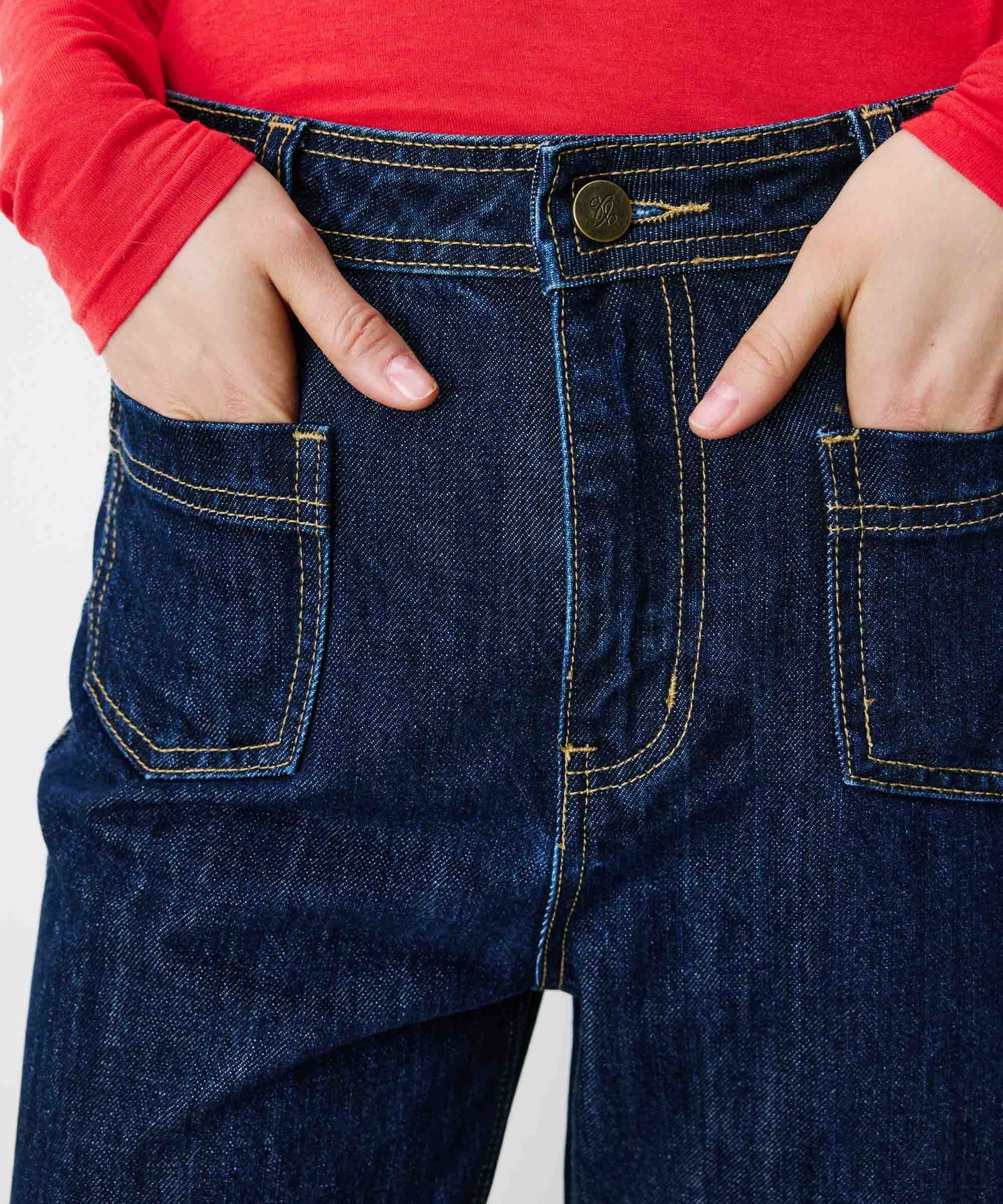 Jean JACOB GRACE & MILA Darkblue – détail taille haute et poches plaquées devant