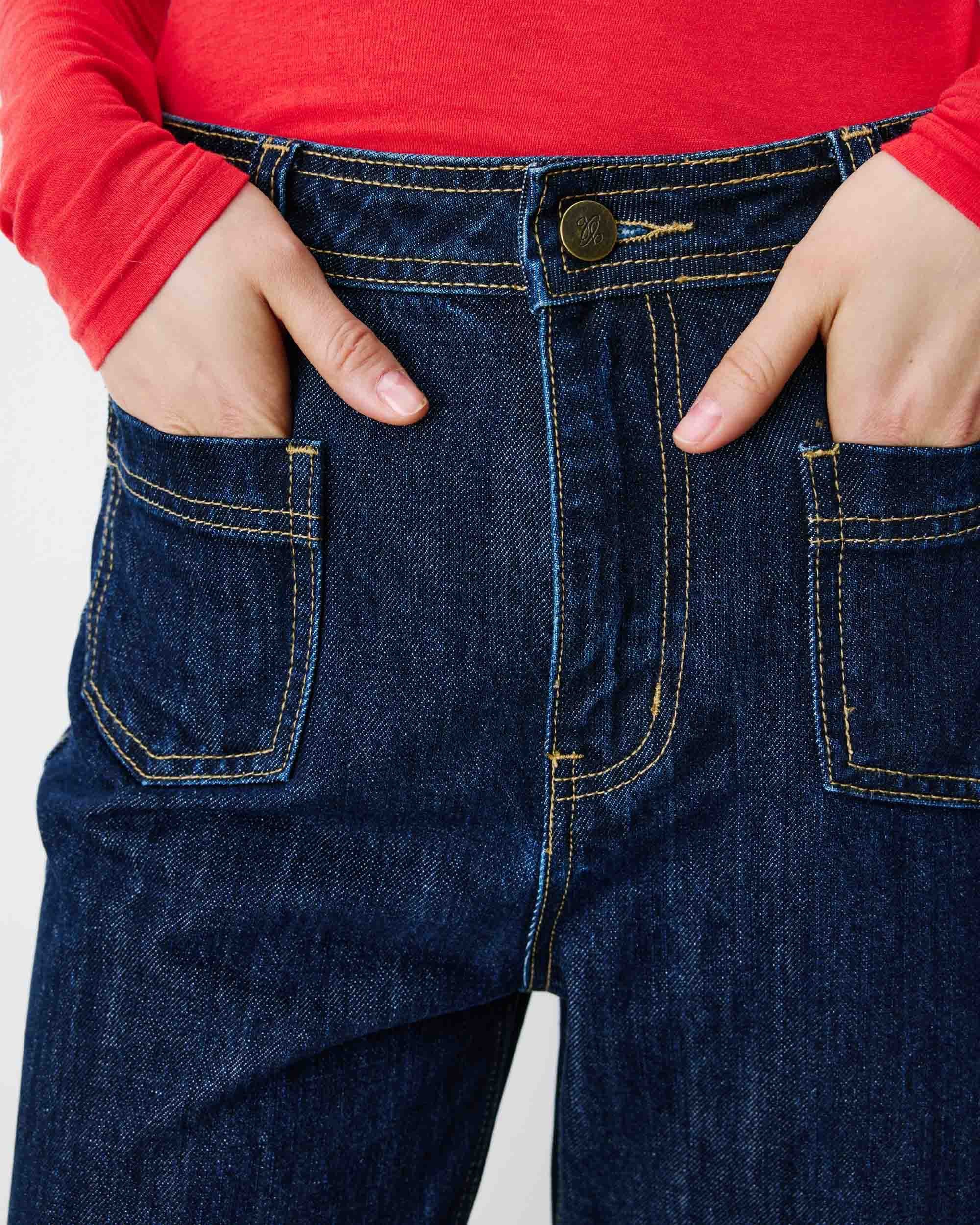Jean JACOB GRACE & MILA Darkblue – détail taille haute et poches plaquées devant