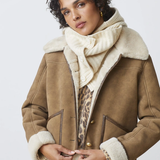 Manteau court en peau lainée femme East - Taupe - SUNCOO