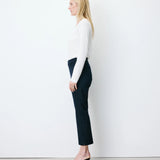 Pantalon capri ADRIAN GRACE & MILA marine – porté de profil