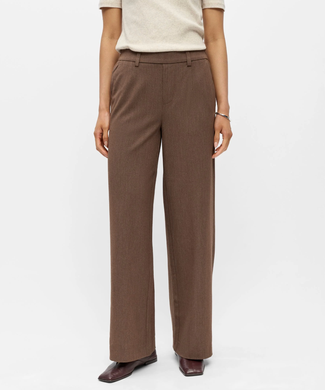 Pantalon large OBJLISA OBJECT Carafe – porté de face