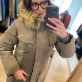 Parka touché peau de pêche avec capuche Ystria - Chataigne - Sun Valley femme