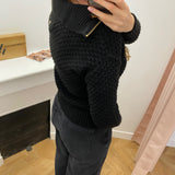 Pull en maille texturée Lola Espeleta noir – vue de profil et du dos