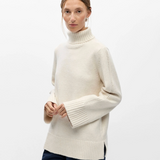 Pull col roulé OBJMALI OBJECT Birch – détail col roulé et manches ajourées