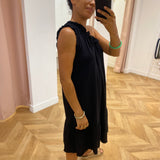 Robe courte Viserino VILA portée de profil