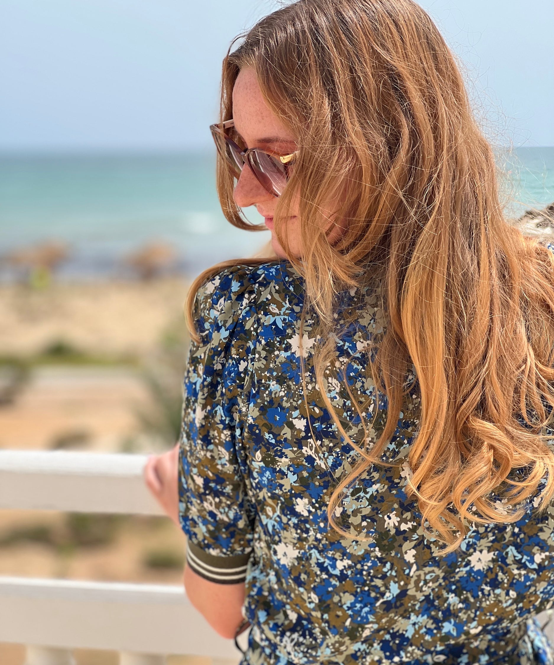 Robe courte en crêpe imprimé fleurs - Kaki clair - IKKS