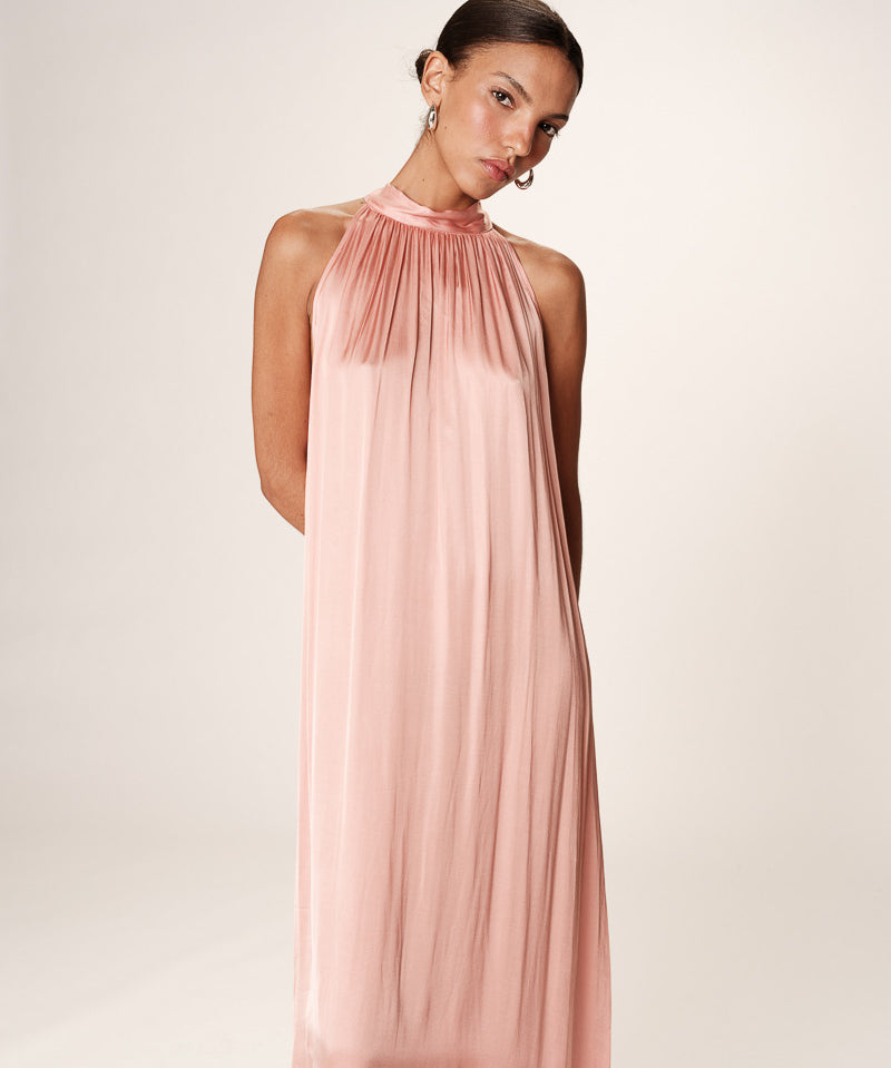 Robe longue en satin avec une encolure montante Rose - Rose - GRACE & MILA
