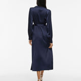 Robe mi-longue VILA Navy Blazer – portée de dos