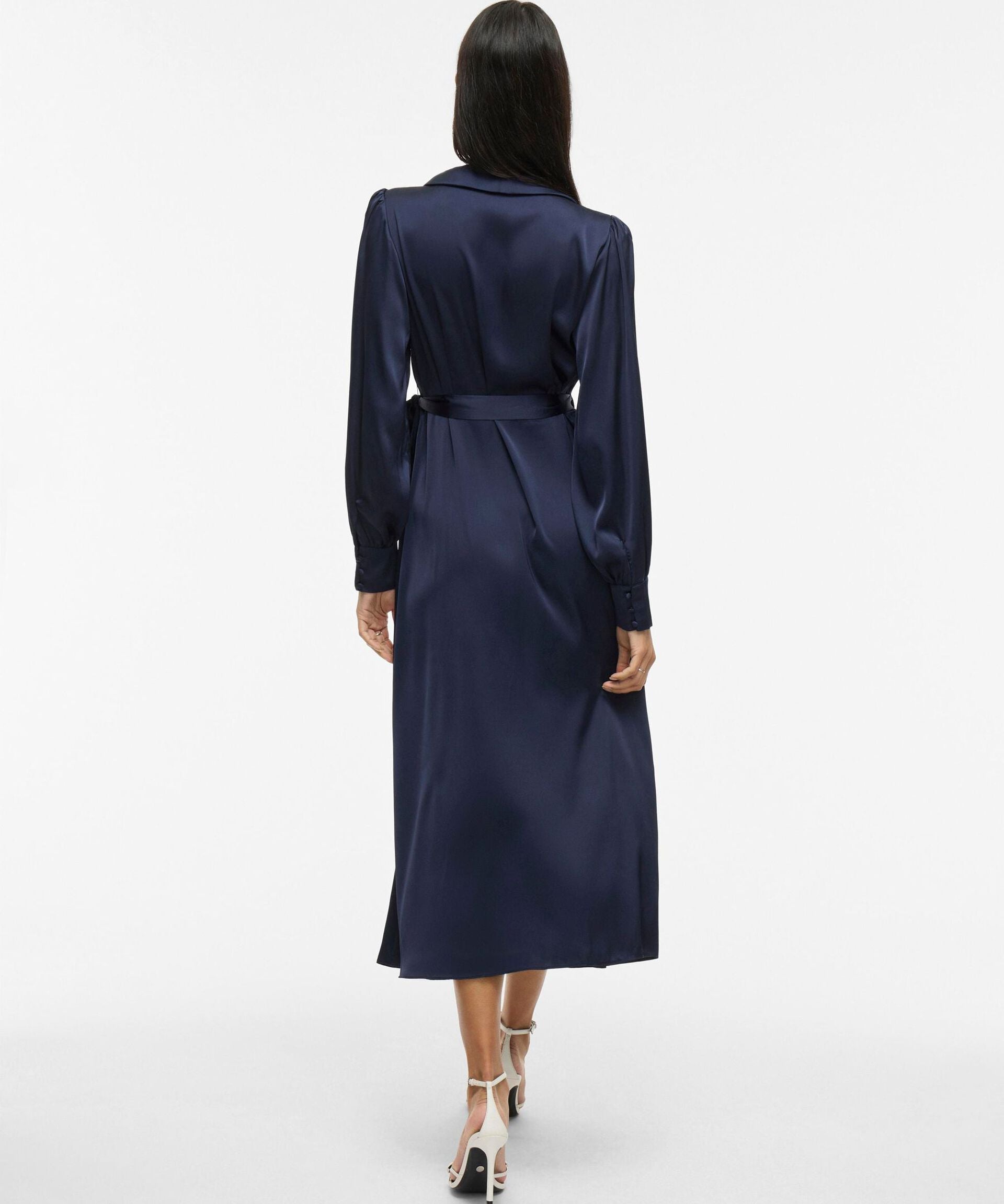 Robe mi-longue VILA Navy Blazer – portée de dos