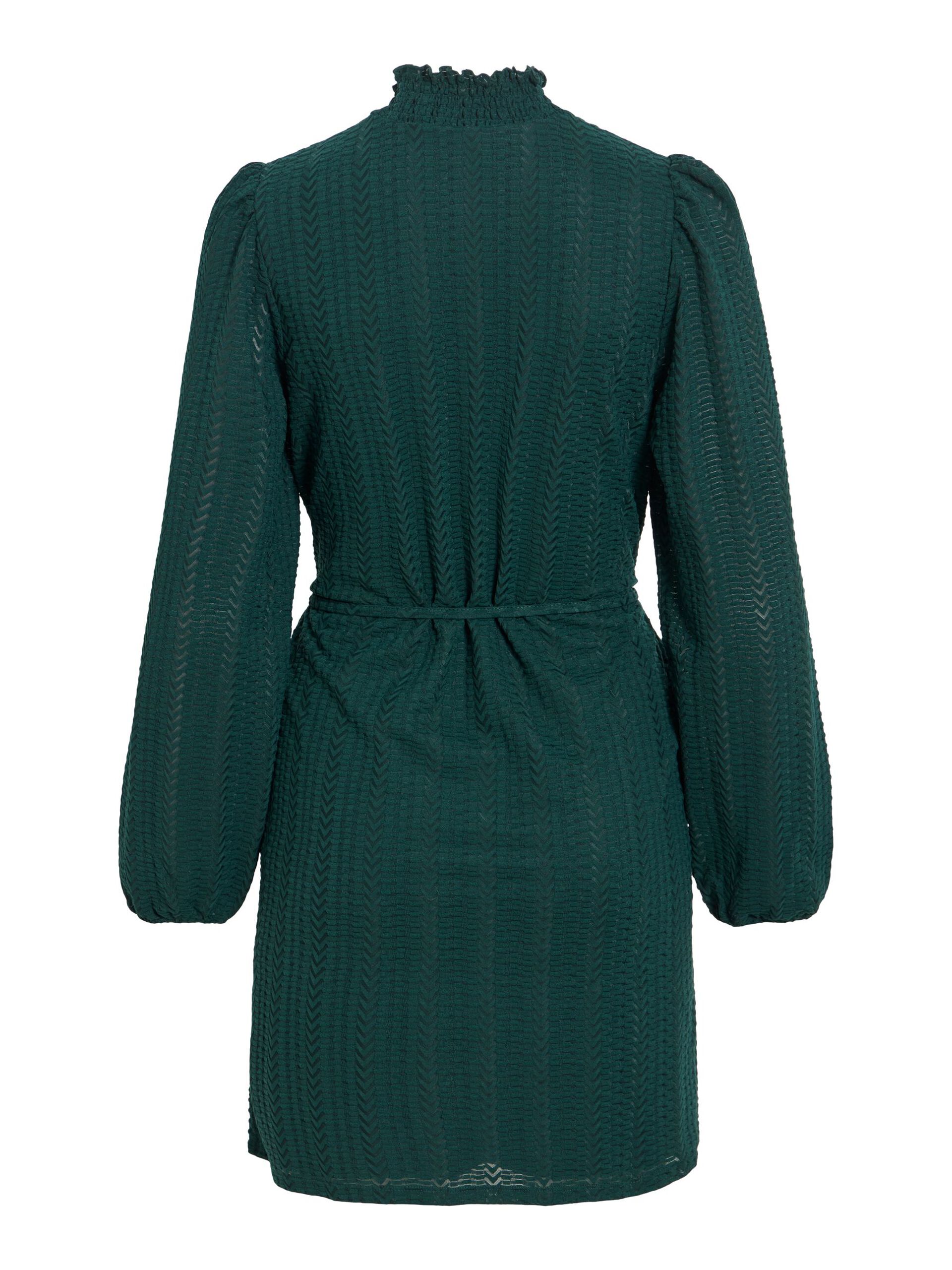 Robe courte VILYRI VILA vert sapin – vue produit de dos avec ceinture à nouer