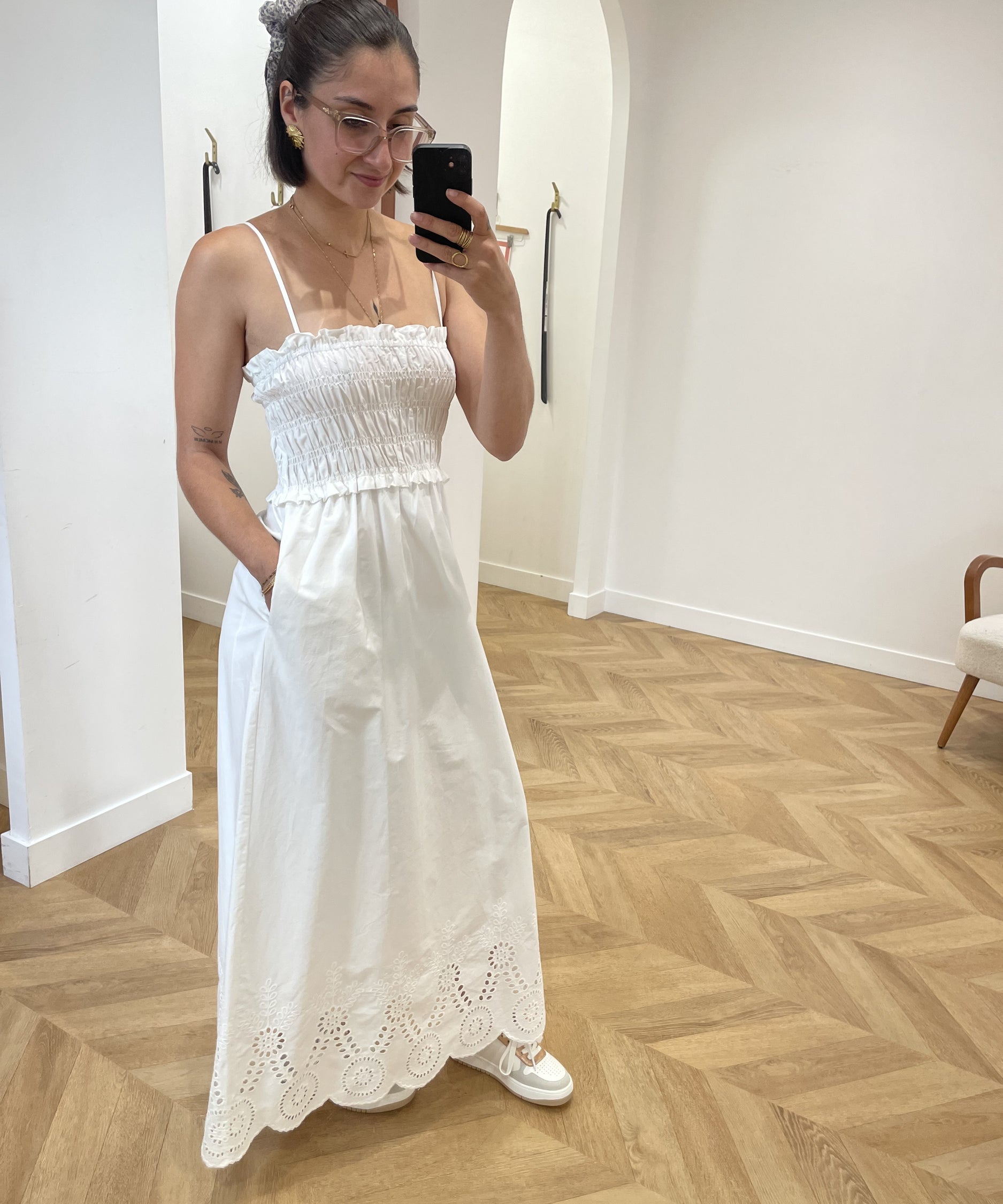Robe longue bustier bas brodé Rosebella - Blanche - GRACE & MILA