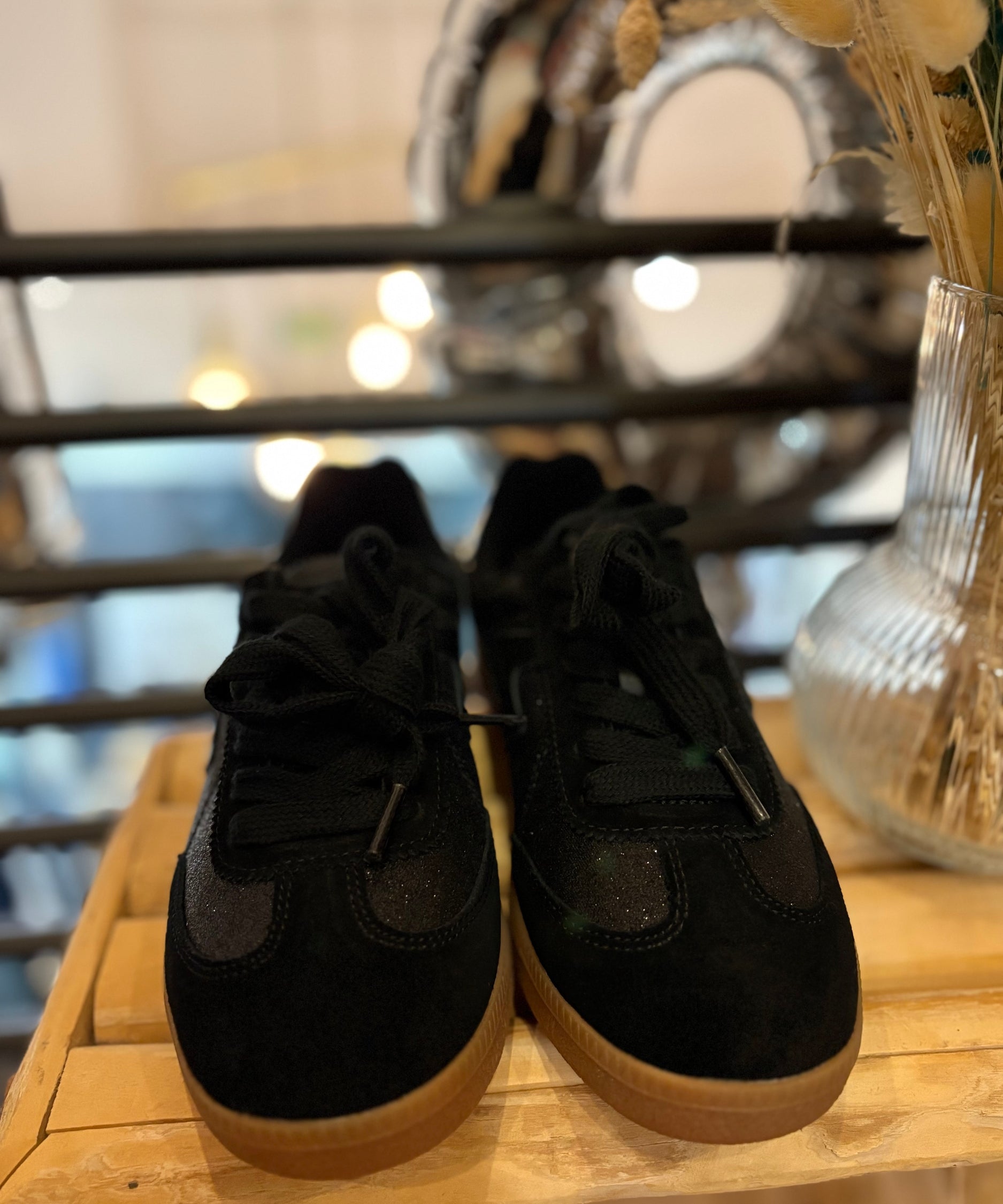 Sneakers effet daim rétro Sheffield - Noire - SCHMOOVE WOMEN