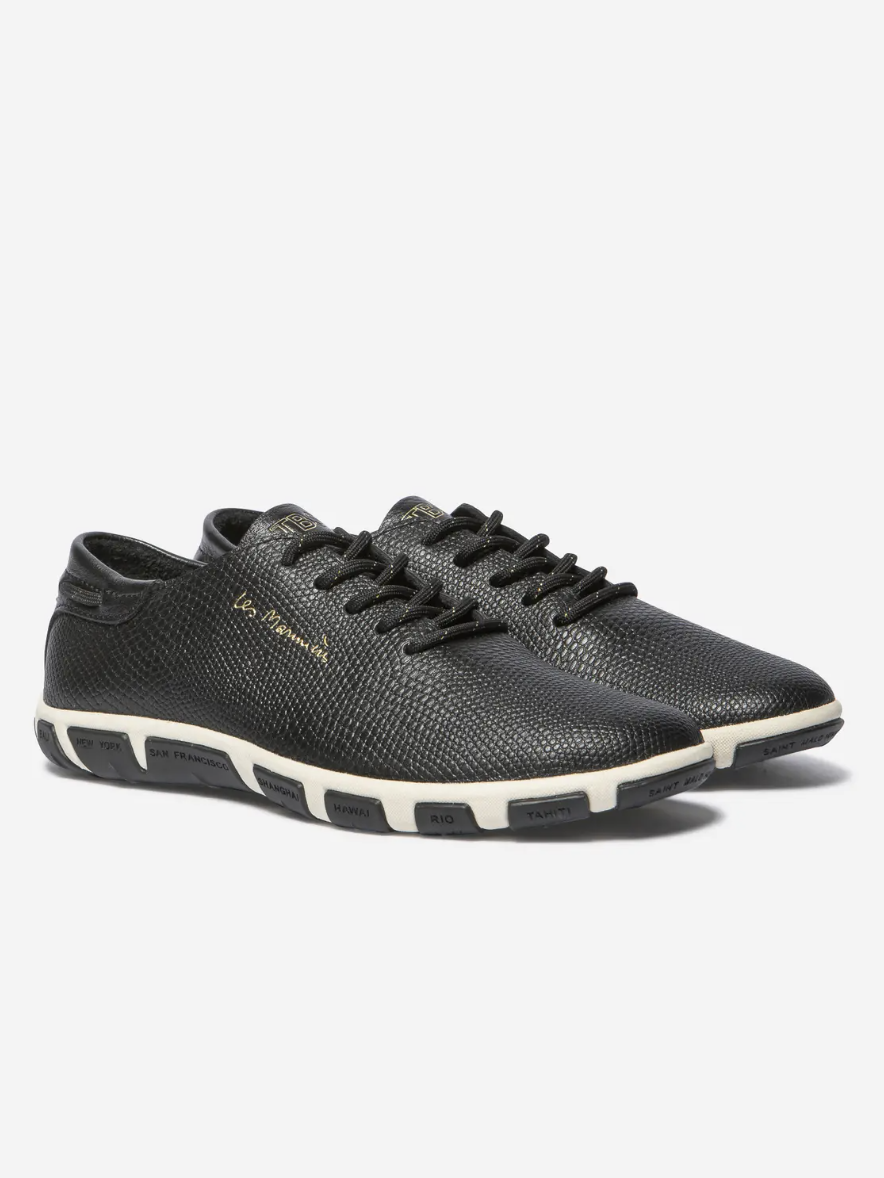 Tennis femme Jazaru TBS noir et blanc en cuir embossé vue de trois quarts