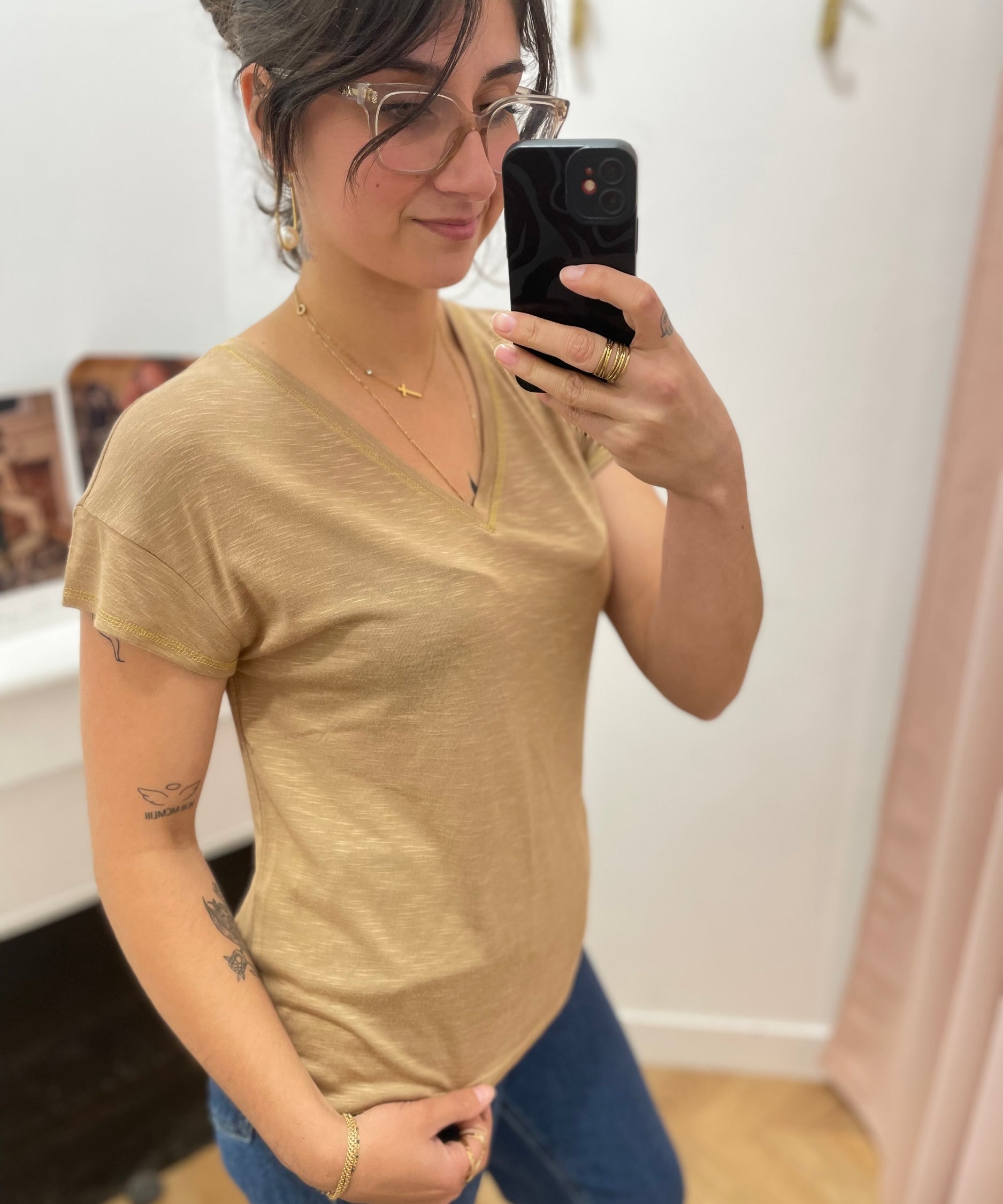 Top basique droit avec surpiqûres Vinoel - Tigers eye - VILA