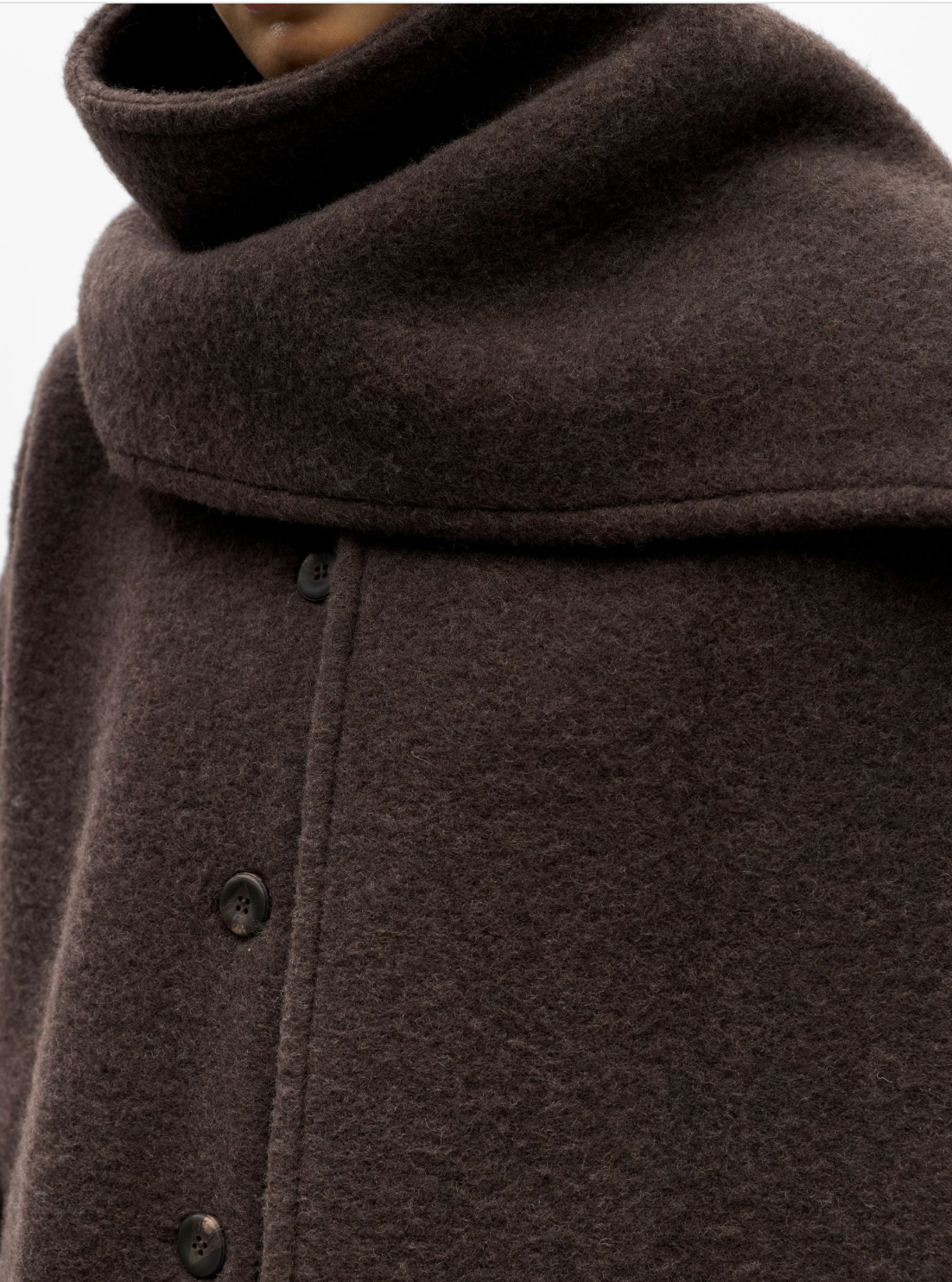 Veste OBJMAISE OBJECT Seal Brown – détail matière et écharpe assortie