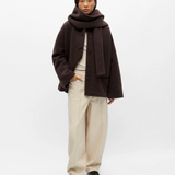 Veste OBJMAISE OBJECT marron avec écharpe – portée de face