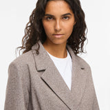 Veste VISOLENE VILA Coffee Bean – détail du col tailleur