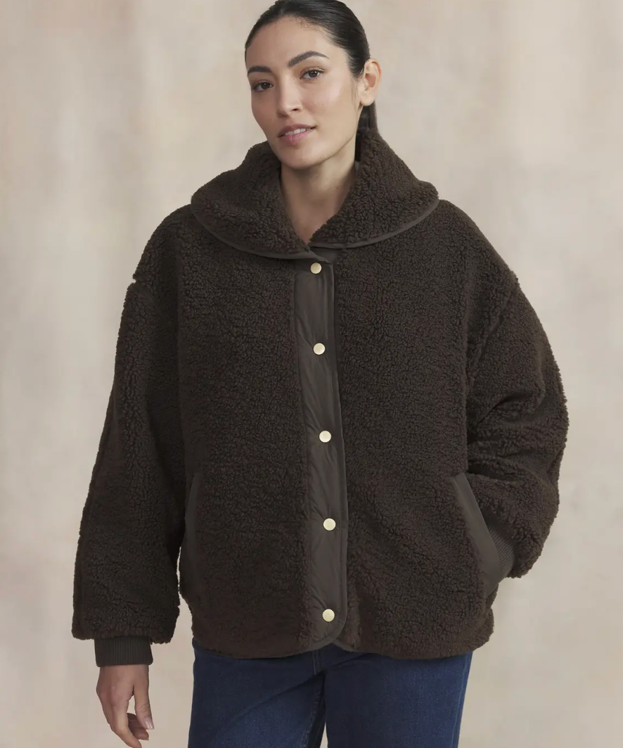 Veste MAYSAVES TBS brun – face sherpa portée de face